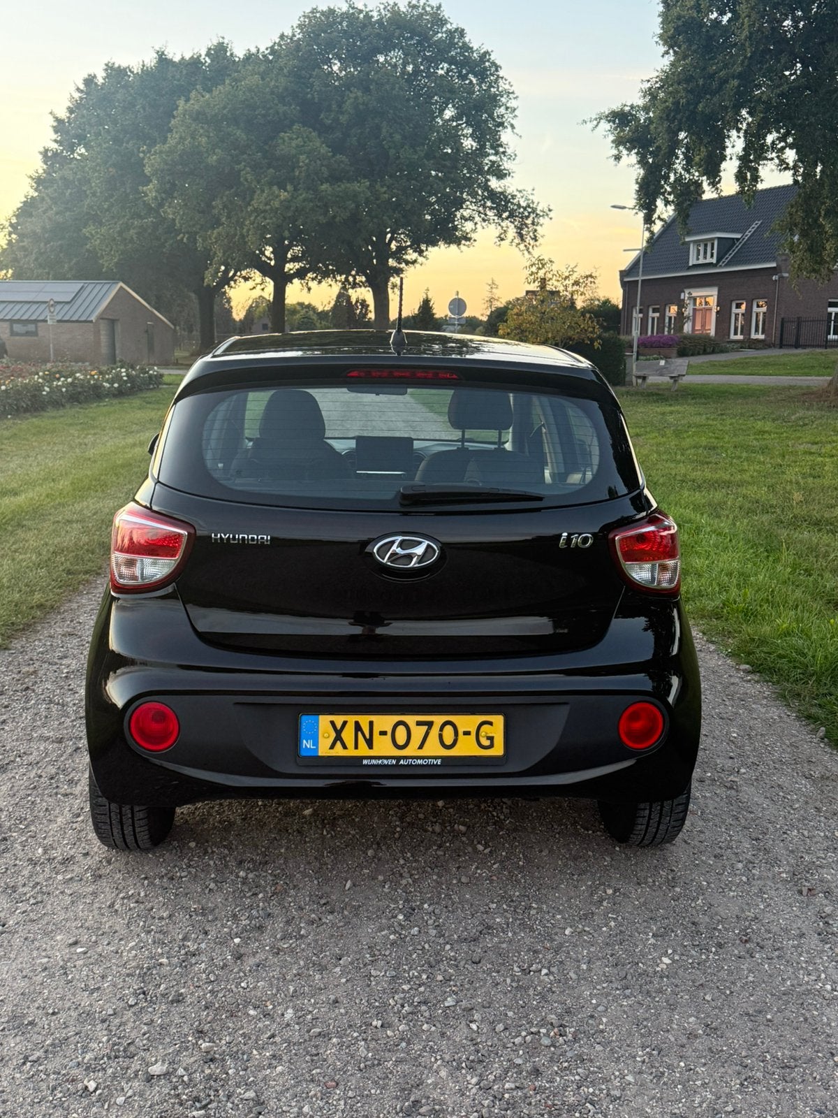 Foto 5 van Hyundai i10 1.0i 66pk 2019 Zwart