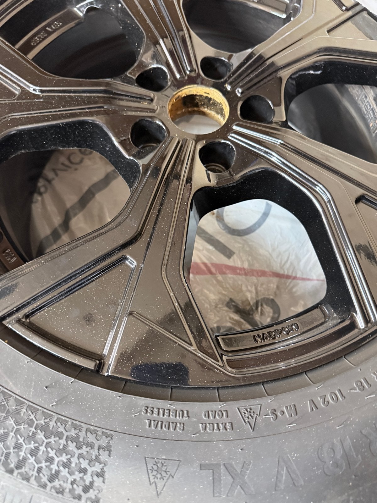 IX1 Continental Winterbanden op 18 inch velgen (225/55 R18), Ophalen, Gebruikt