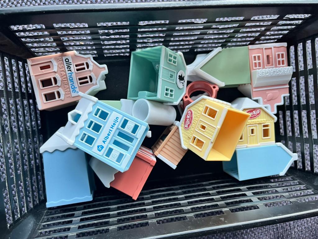 Albert Heijn huisjes 13 stuks, Ophalen