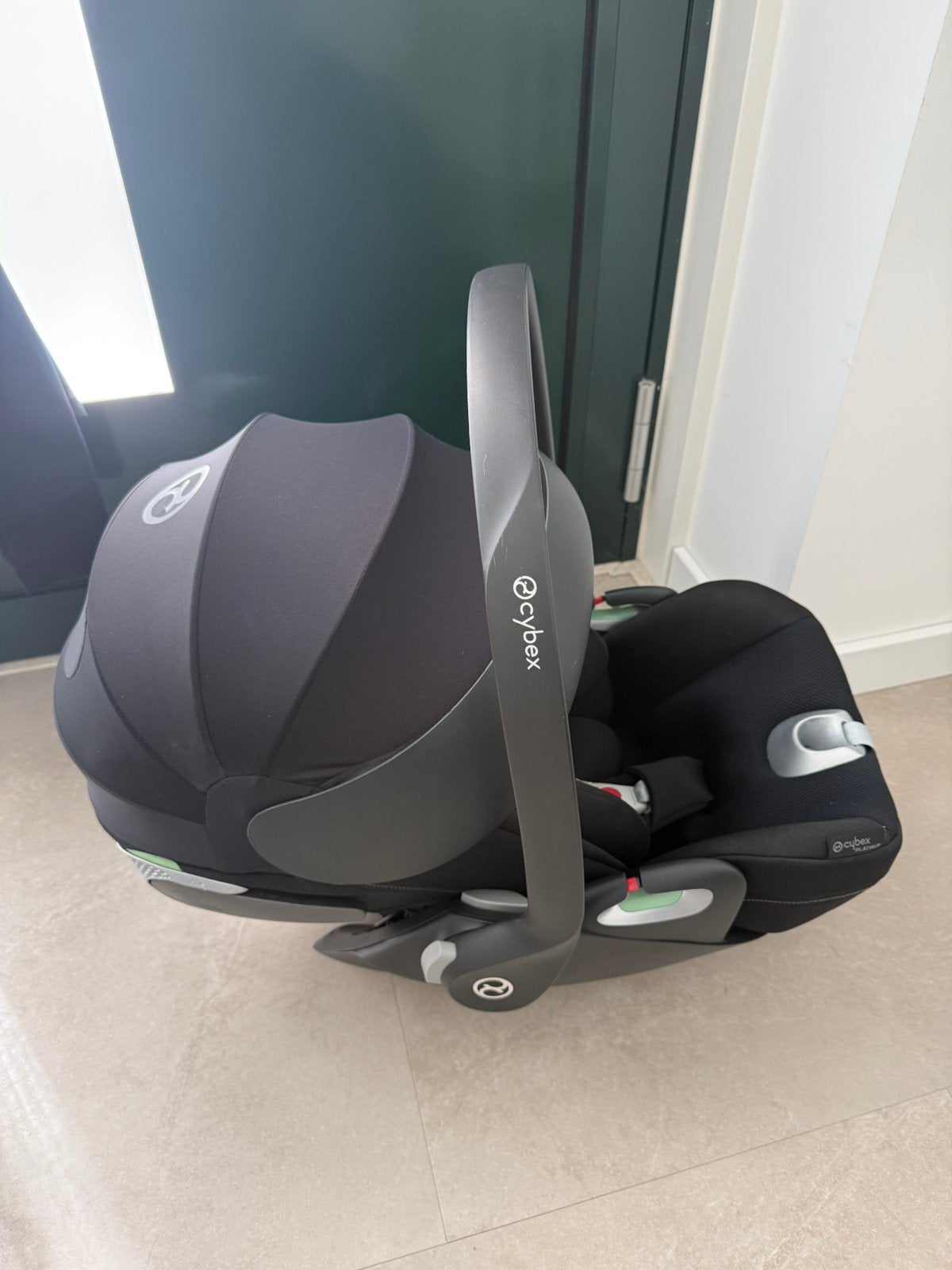 Cybex autostoel inclusief isofix en jollein voetenzak, Zo goed als nieuw, Isofix, 0 t/m 13 kg, Ophalen