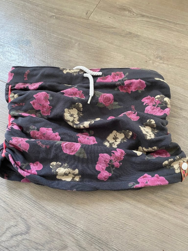 B.NOSY coll sjaal grijs / bloemen netjes maat 134 - 146 ZZ, Kinderen en Baby's, Kinderkleding | Mutsen, Sjaals en Handschoenen
