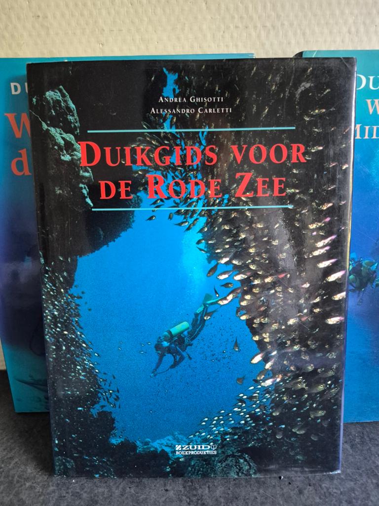 A. Ghisotti - Duikgids voor de Rode Zee, Boeken, Ophalen of Verzenden, Zo goed als nieuw, A. Ghisotti, Balsport