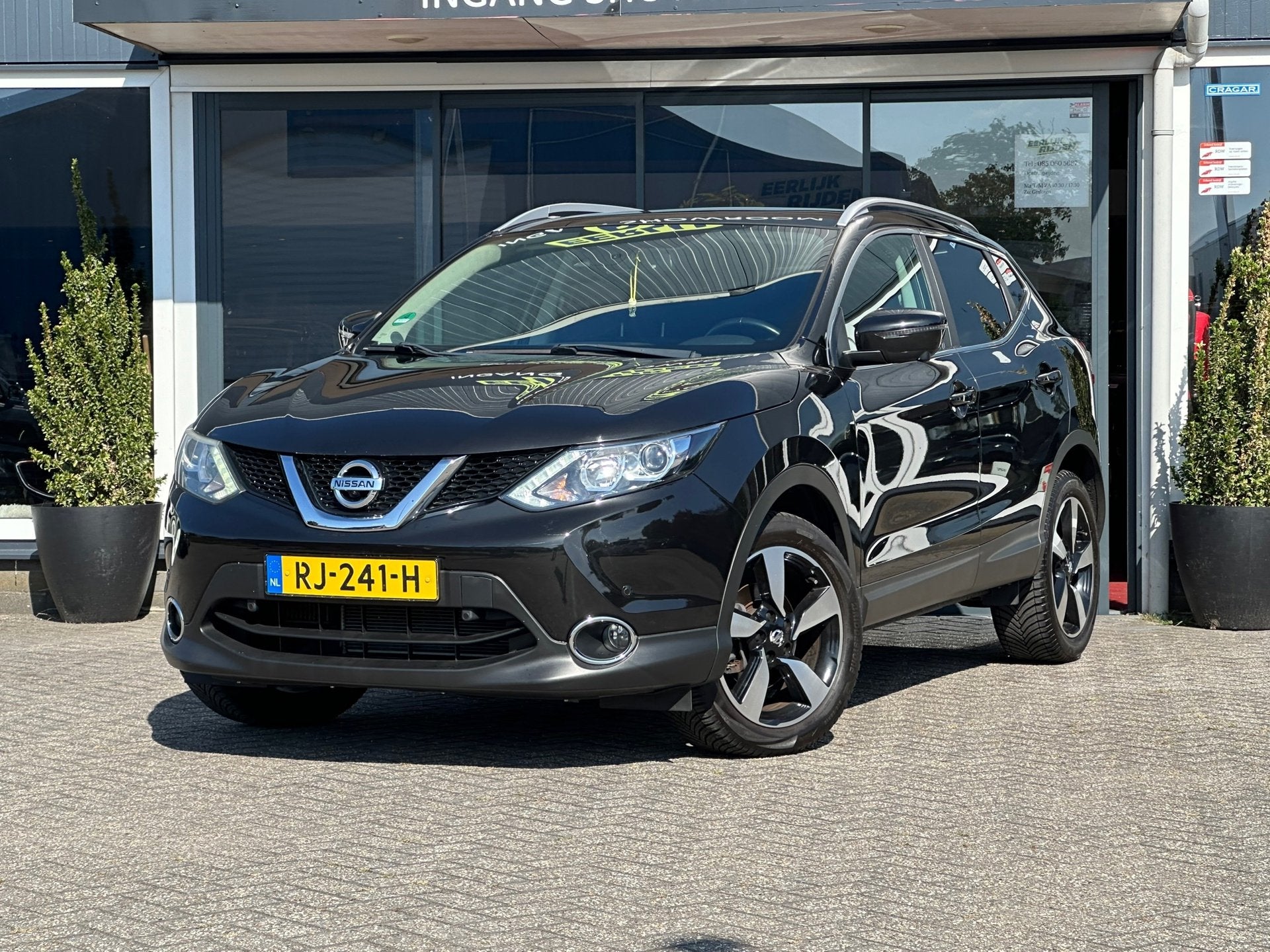 Nissan Qashqai 1.2 N-Connecta|Pano|360 Camera|Lane assist, Auto's, Voorwielaandrijving, Gebruikt, Euro 6, 4 cilinders