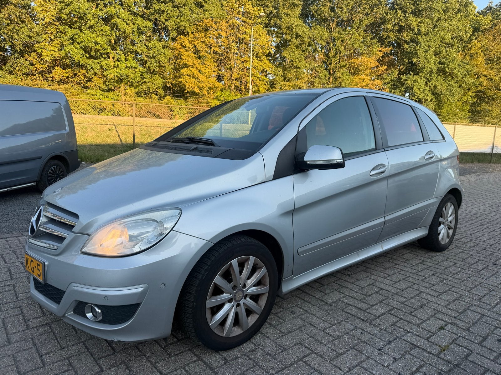 Mercedes-Benz B-Klasse 2.0 CDI B180 5DRS 2010 Grijs, Auto's, Voorwielaandrijving, 4 cilinders, 715 kg, 1335 kg