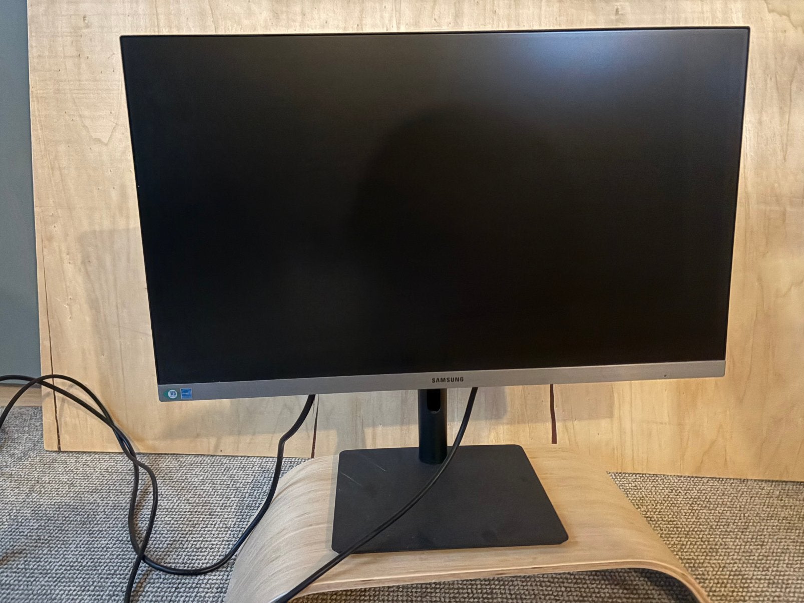 Samsung 24 inch monitor te koop, Ophalen, Draaibaar, IPS, Full HD