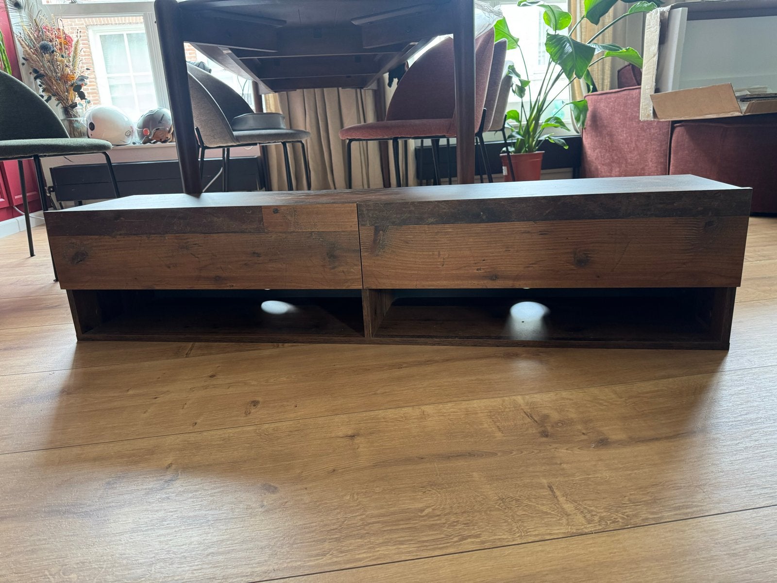 Zwevend tv meubel donker hout 140cm breed, Ophalen, Gebruikt, 100 tot 150 cm, Minder dan 100 cm