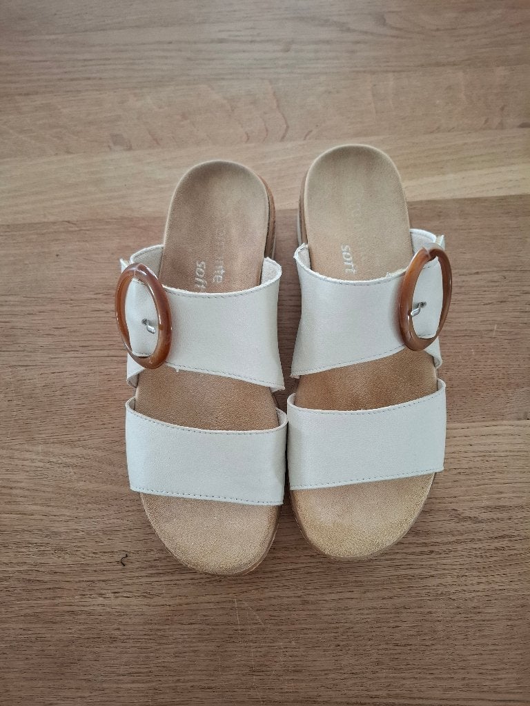 Echt lederen Remonte dames slippers maat 38, Kleding | Dames, Schoenen, Slippers, Overige kleuren, Remonte, Ophalen of Verzenden