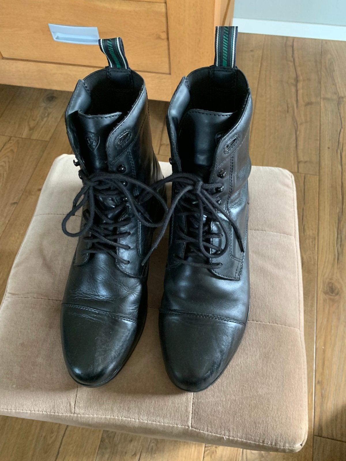 Zwarte Ariat Jodhpurs Joppers mt 41 paardrijlaarzen, Dieren en Toebehoren, Ophalen of Verzenden, Zo goed als nieuw, Dressuur, Schoeisel