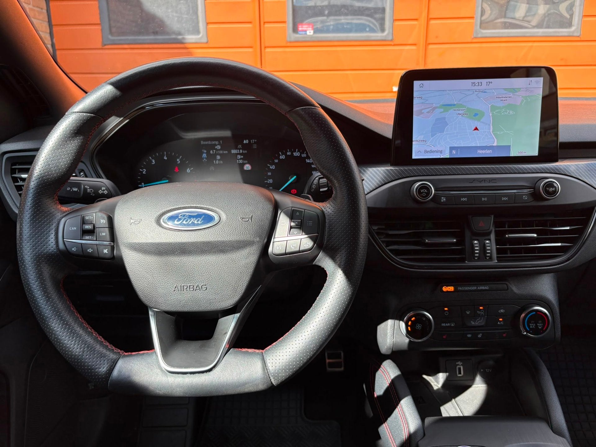 Foto 3 van Ford Focus 1.0 EcoBoost ST Line Business