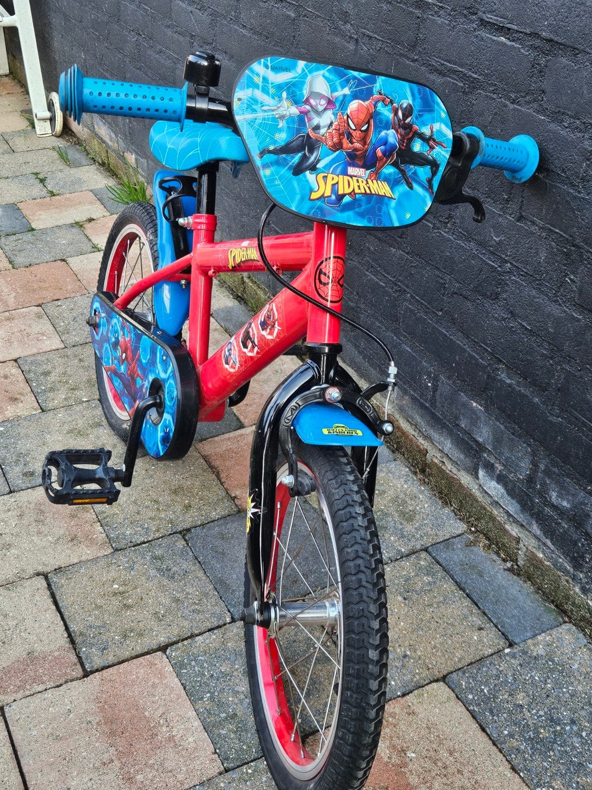Spiderman Kinderfiets 16 inch - Rood/Blauw, Ophalen, Zo goed als nieuw, 16 tot 20 inch