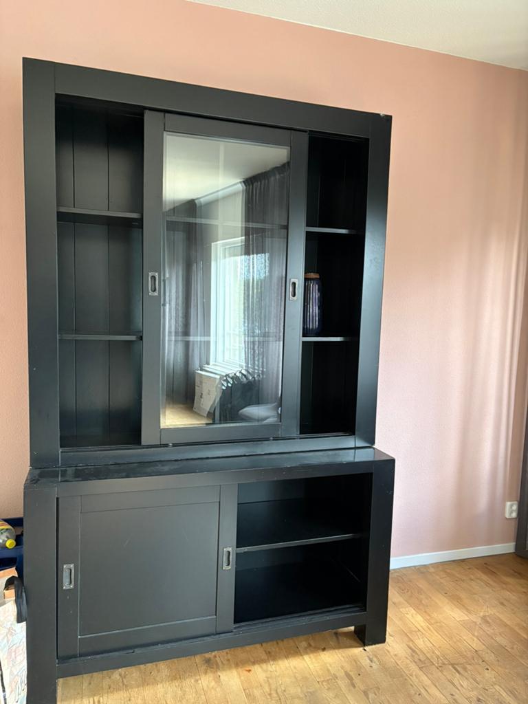 Buffetkast gratis ophalen, Huis en Inrichting, Kasten | Buffetkasten, Ophalen, Gebruikt, 25 tot 50 cm, 200 cm of meer
