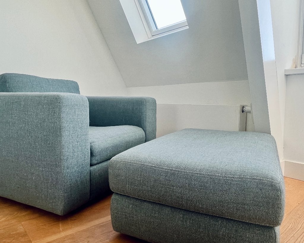 Reid fauteuil + hocker (DWR) – luxe moderne designset, Ophalen, Eenpersoons, Leer, 75 tot 100 cm