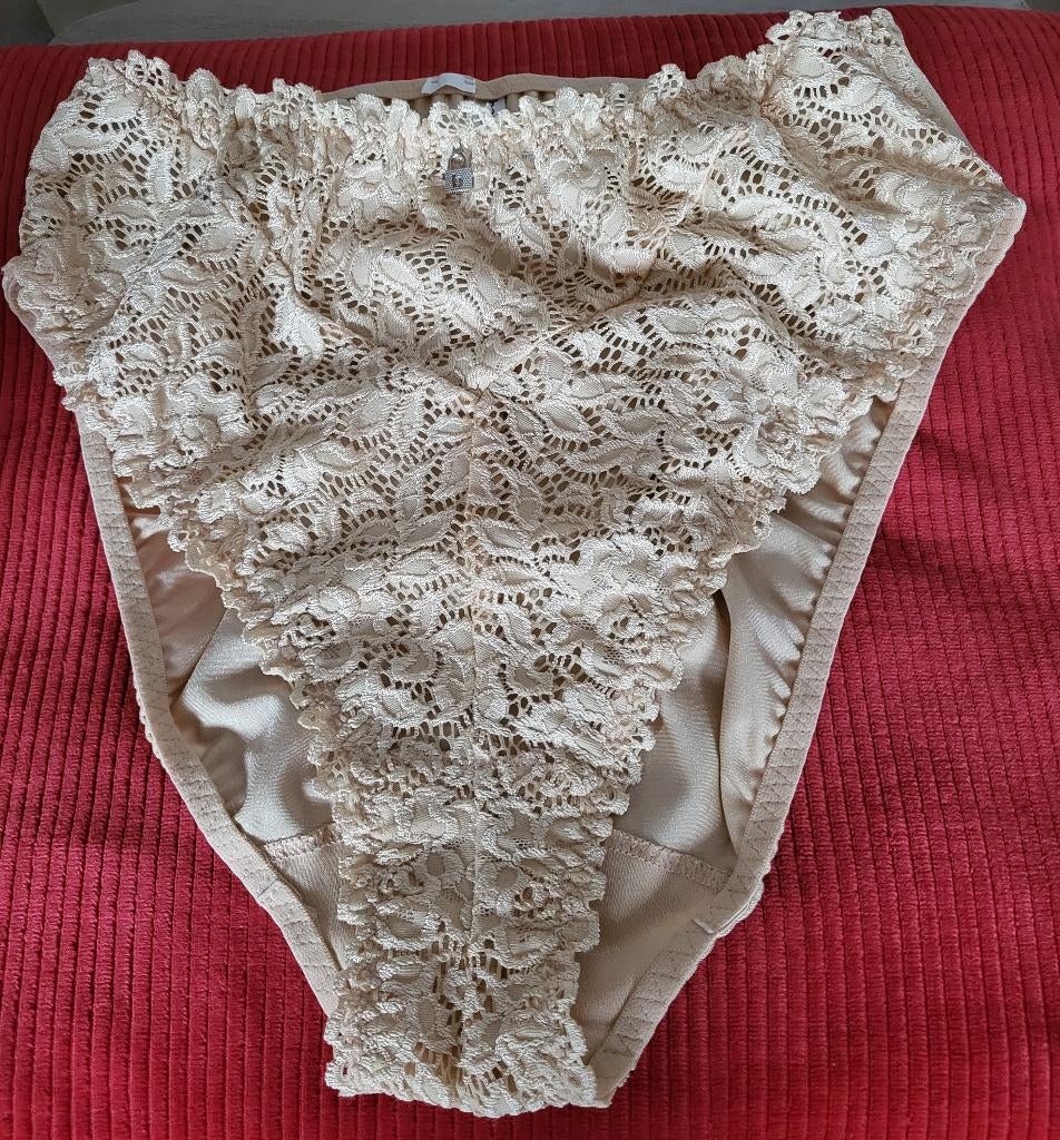 Merk slipjes maat m, Kleding | Dames, Ophalen of Verzenden, Overige kleuren, Slip