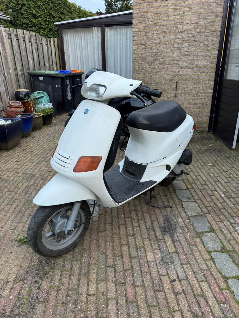Zip type 1,2,3 duitse papieren LOPEND!, Ophalen, Tweetakt, Zo goed als nieuw, 50 cc