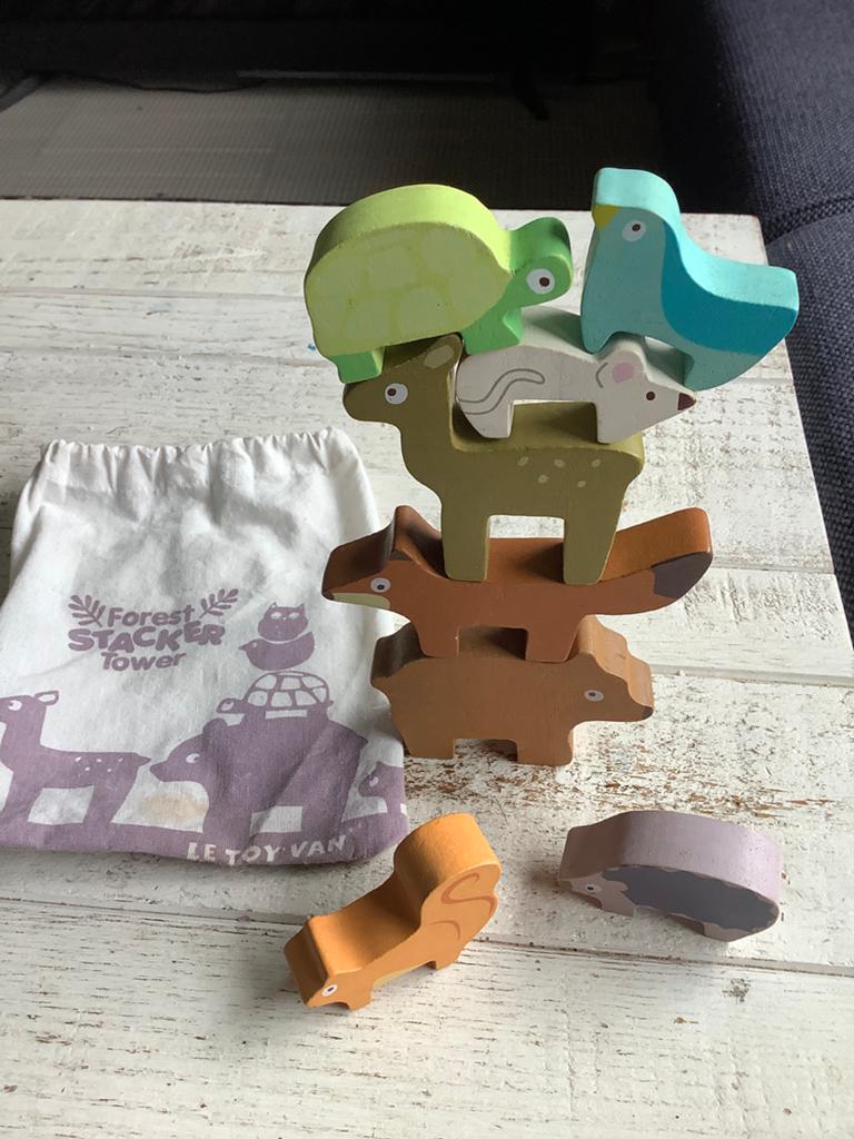Houten forest stacker tower Le Toy Van stapeltoren bosdieren, Ophalen of Verzenden, Zo goed als nieuw