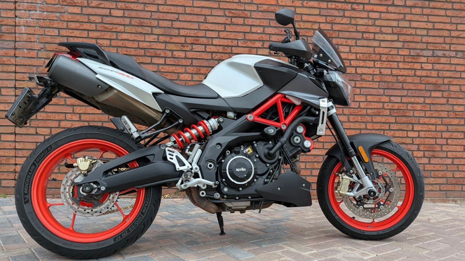 Te koop: Aprilia Shiver 900 (2018), 2 cilinders, Occasion, Motorrijbewijs A, 900 cc