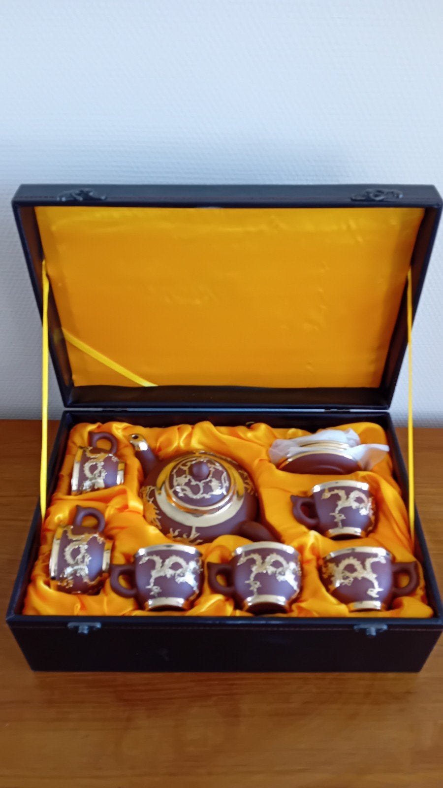 Exclusief Chinees theeservies met drakenmotief in kist, Ophalen of Verzenden
