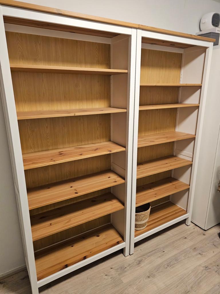Boekenkast Hemnes Ikea, Ophalen, 50 tot 100 cm, Zo goed als nieuw, 25 tot 50 cm
