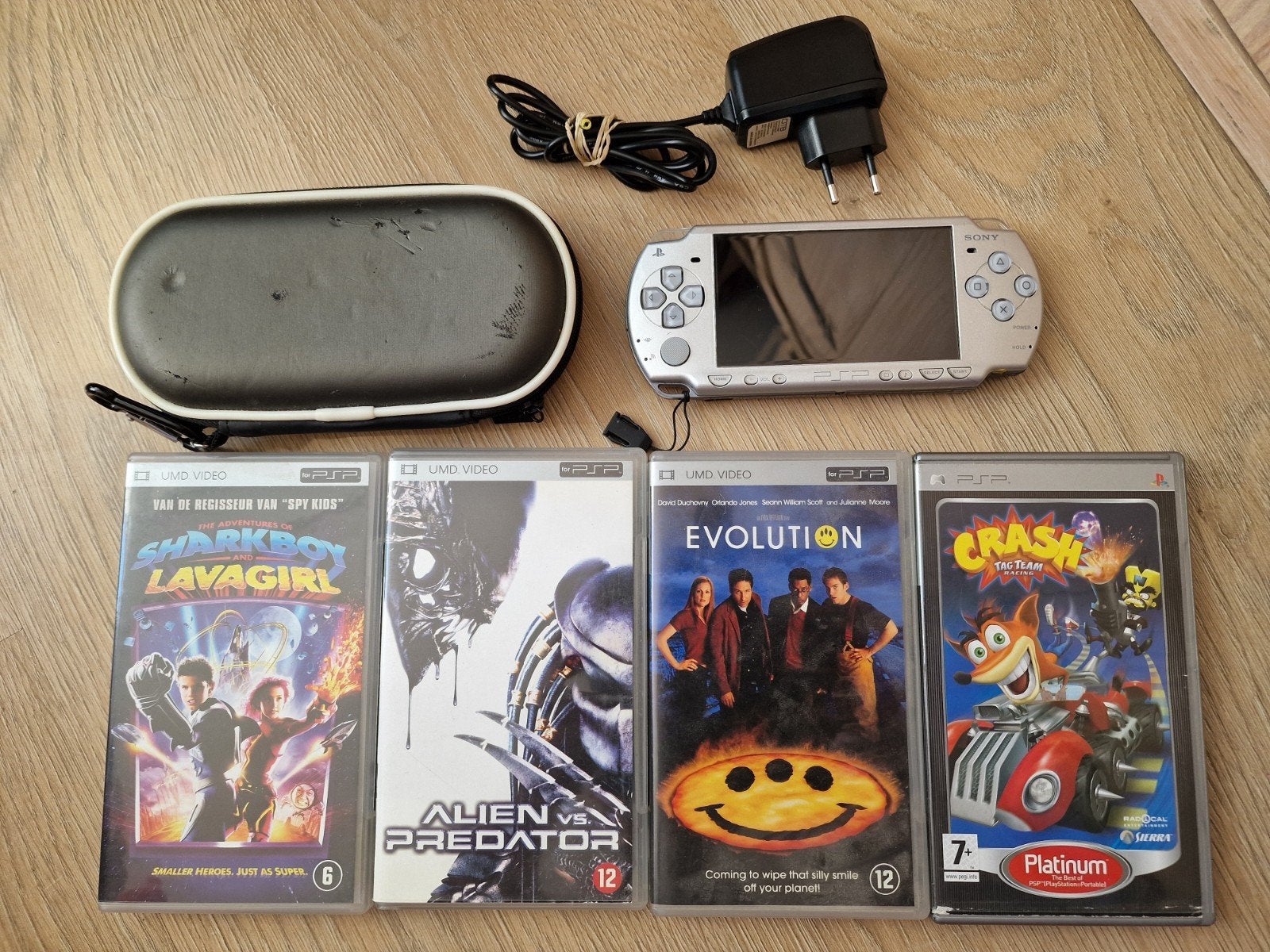 Sony PSP Slim met game, films en nieuwe batterij, Gebruikt, Overige kleuren, PSP Slim, Ophalen of Verzenden