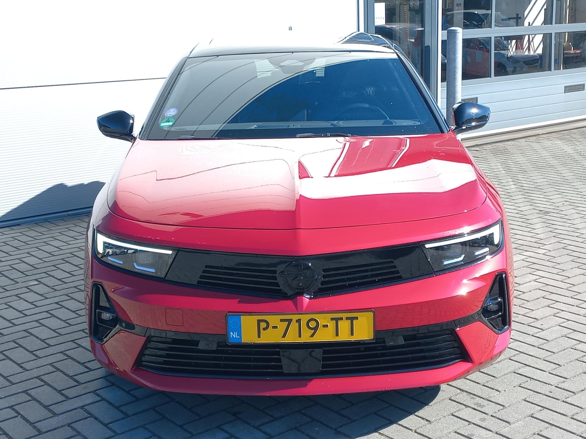 Opel Astra 1.6T 180pk Hybride Automaat Ultimate First Editio, Auto's, Opel, Stof, Gebruikt, 4 cilinders, 181 pk
