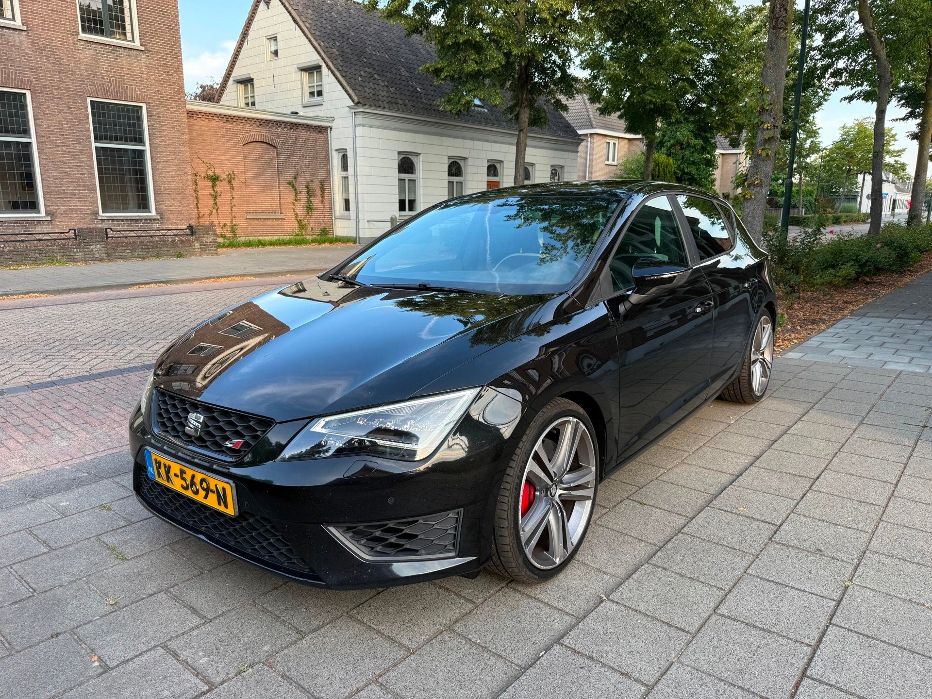 Seat Leon 2.0 TSI Cupra 280 PK EERSTE LAK LEER PANO DEALER O, Auto's, 15 km/l, Euro 6, 4 cilinders, 1984 cc