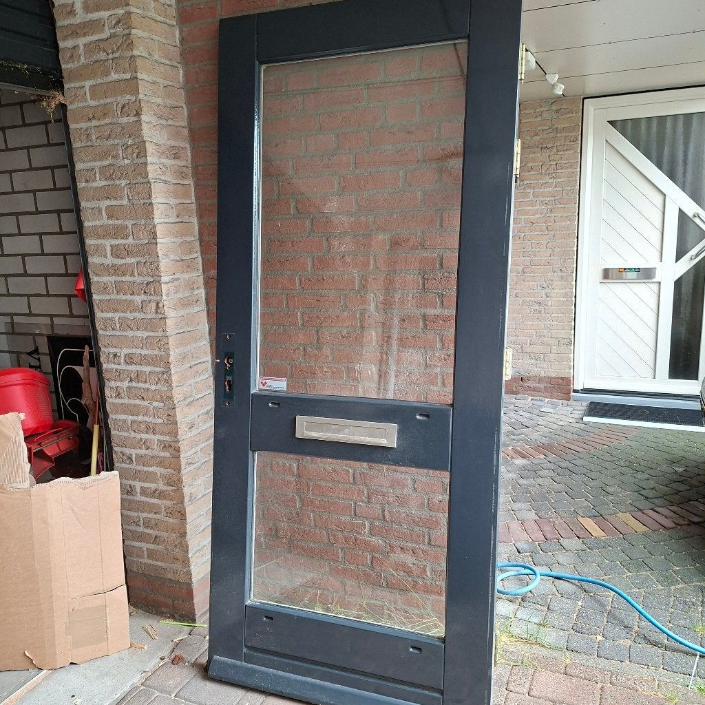 Buitendeur met glas en brievenbus., Ophalen, Gebruikt, 80 tot 100 cm, Buitendeur