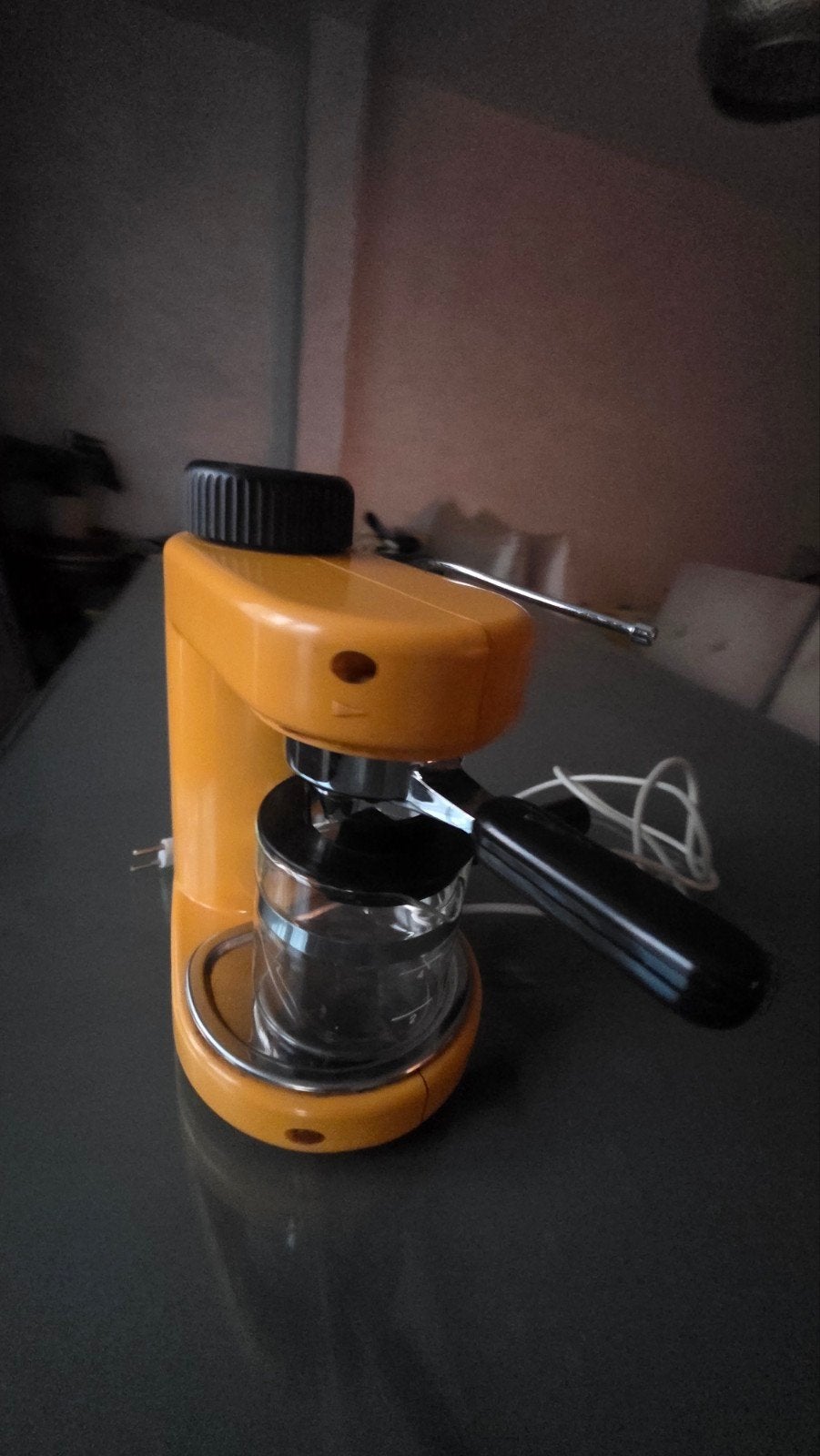 Vintage Magefesa Koffiezetapparaat - Oranje Retro Design, Stoompijpje, Gebruikt, Espresso apparaat, Gemalen koffie