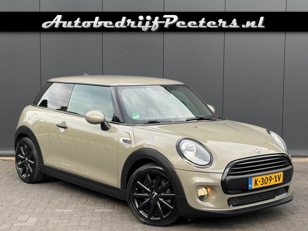 Mini ONE 1.5 Automaat Leder Sportstoelen Stoelverwarming PDC, Automaat, Gebruikt, Euro 6, 4 stoelen