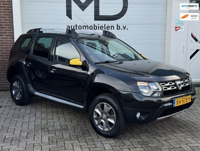 Dacia Duster 1.2 TCe 4x2 Prestige - Navigatie - Nieuwe APK -, Auto's, Voorwielaandrijving, Euro 5, Gebruikt, Zwart
