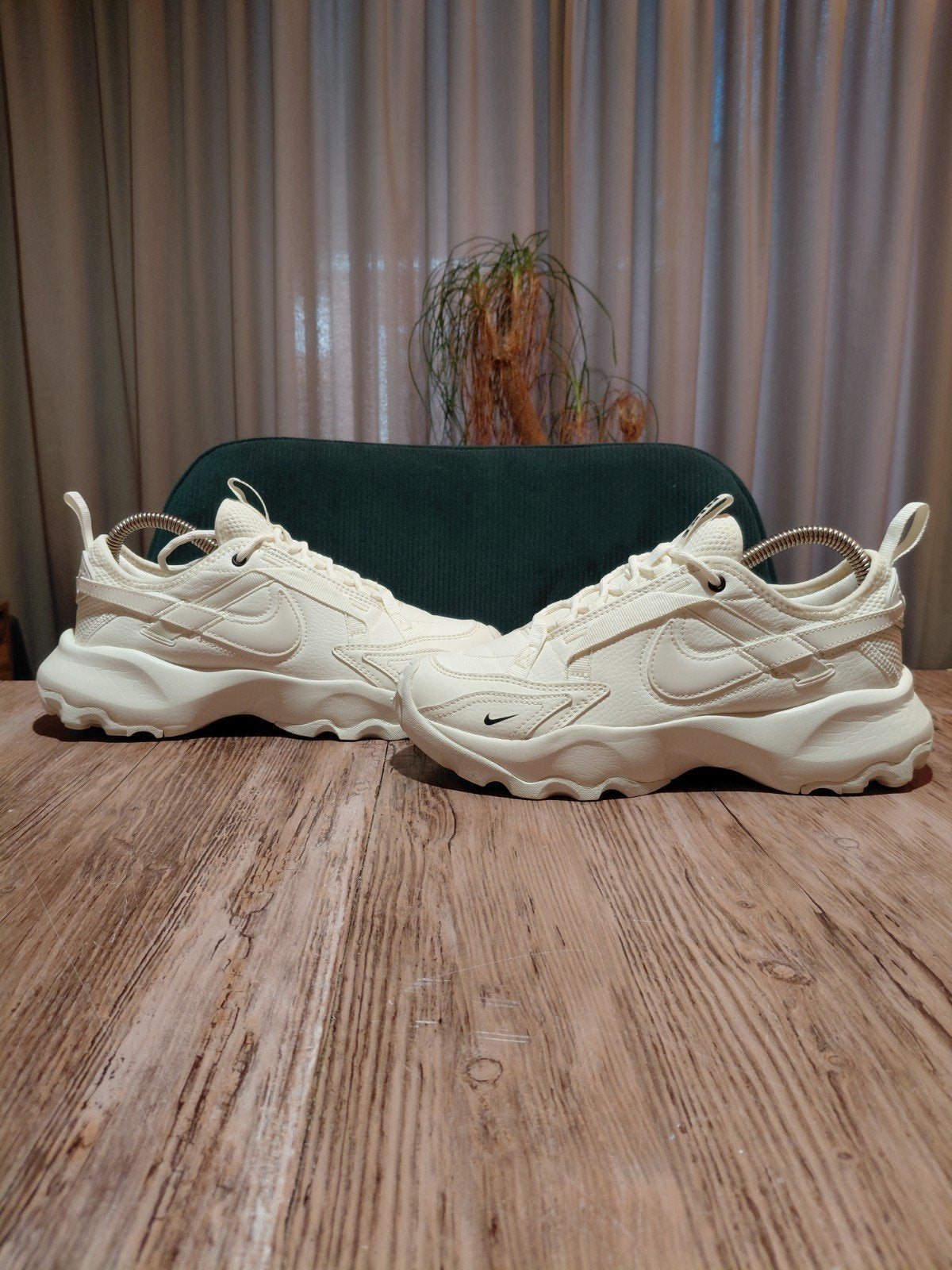 Nike TC7900 "Sail' Size 37,5, Kleding | Dames, Schoenen, Gedragen, Sneakers of Gympen, Beige, Ophalen of Verzenden