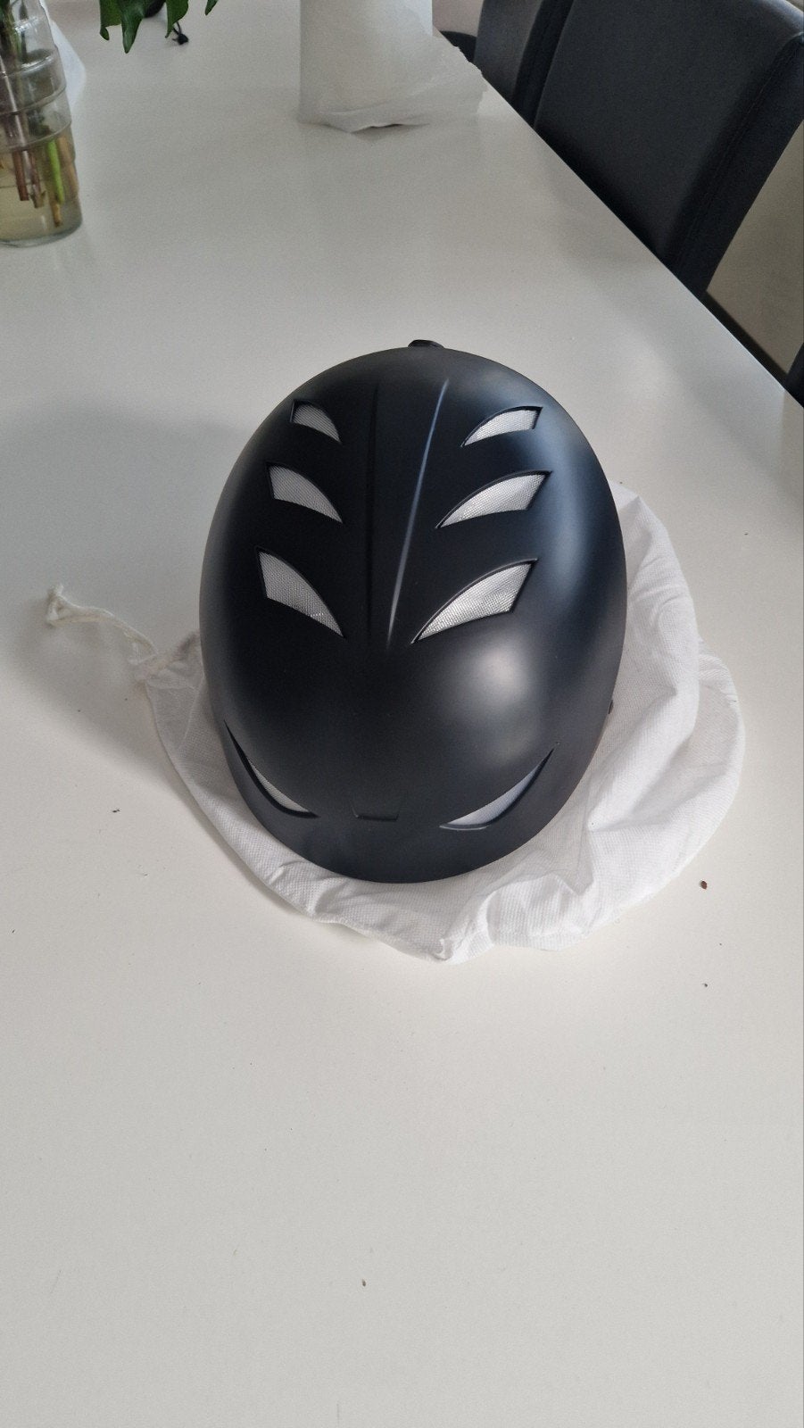 Zwarte skihelm - Nieuw, Ophalen of Verzenden, Nieuw, Overige typen