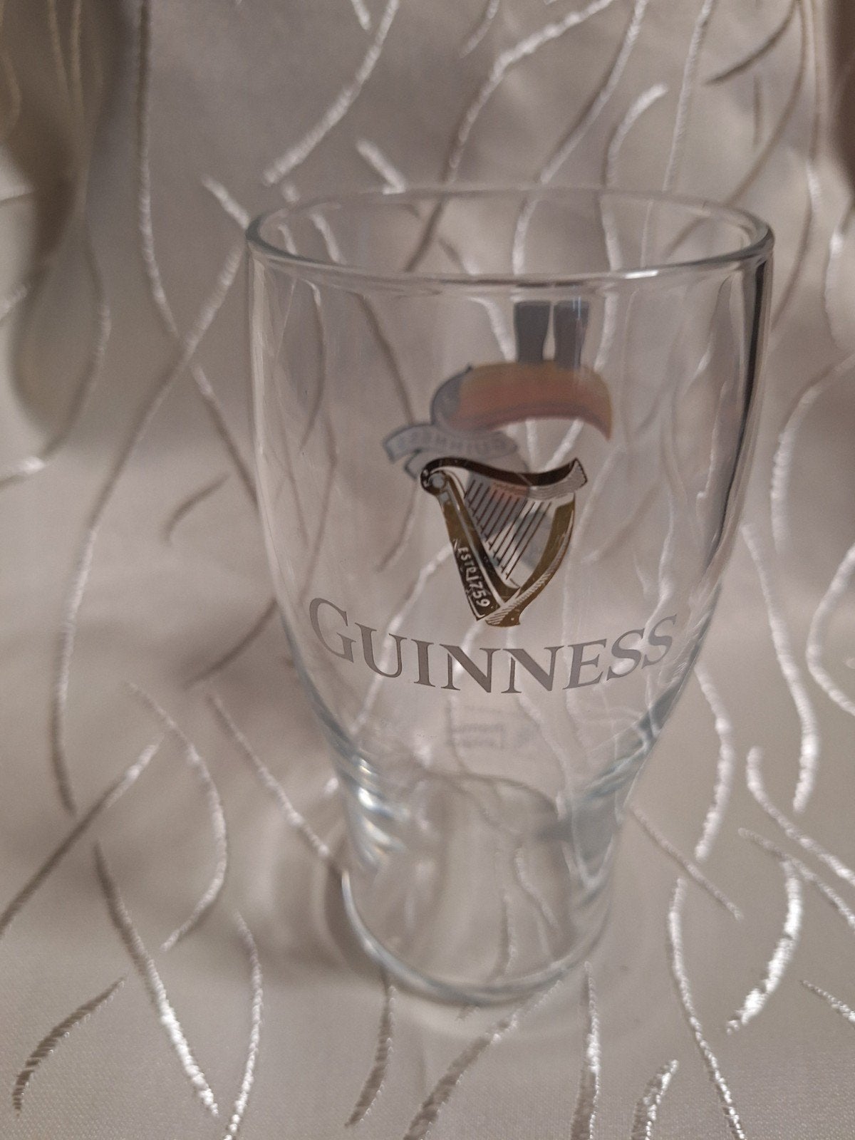 GUINNESS premier league glas, Verzamelen, Ophalen of Verzenden, Zo goed als nieuw, Bierglas