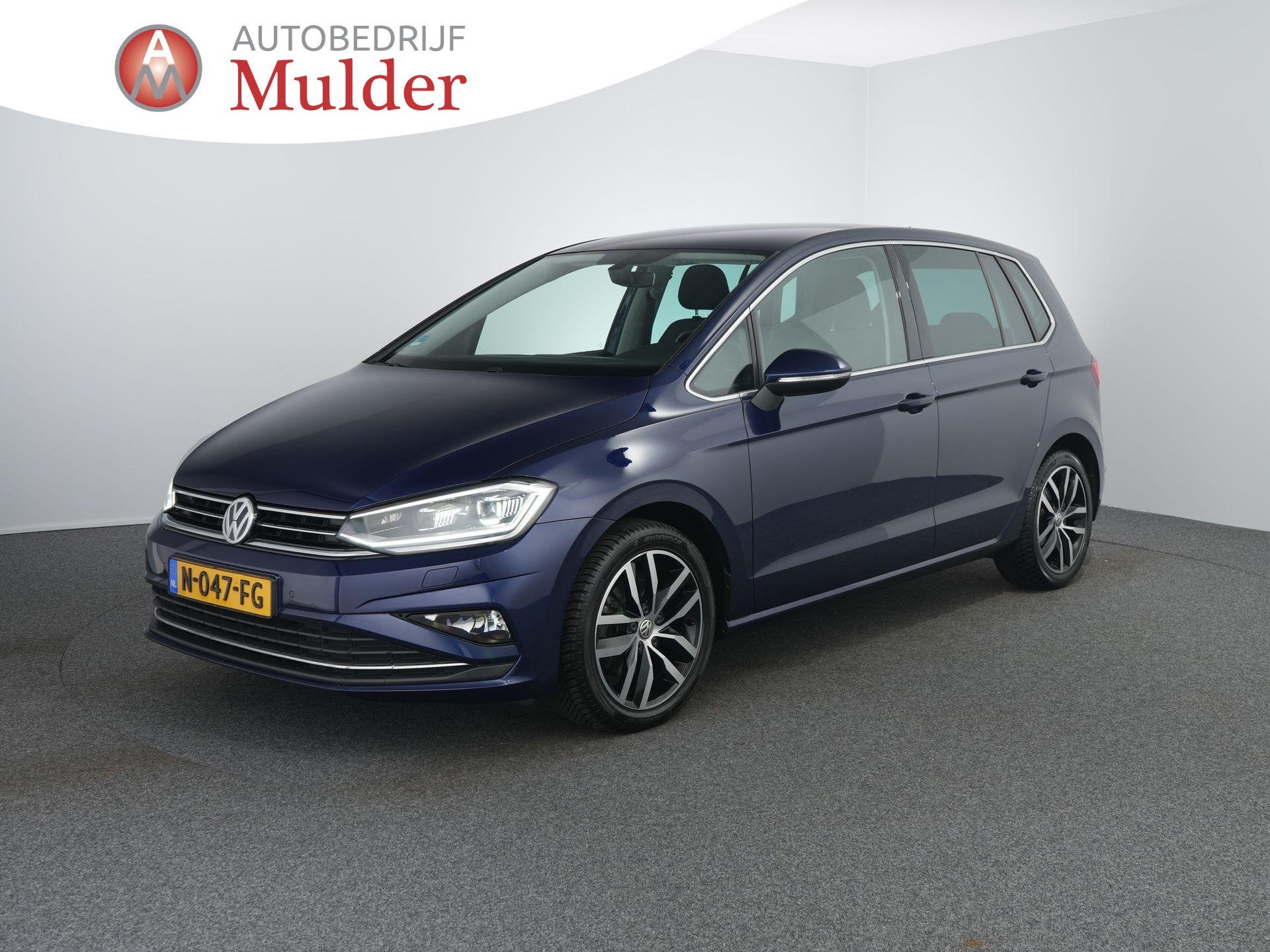 Volkswagen Golf SportsVan