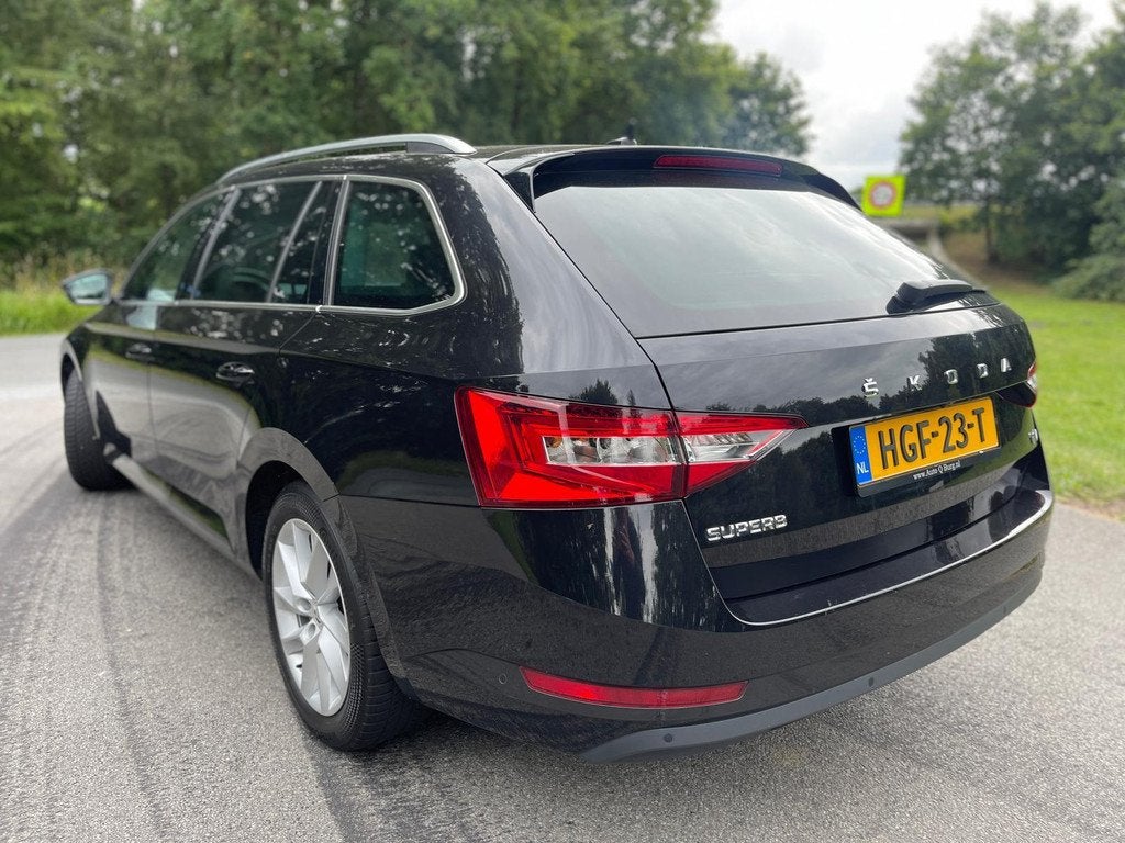 Skoda Superb Combi 1.4 PHEV Sportline Business | Plug in Hyb, Auto's, Skoda, Stof, Gebruikt, 4 cilinders, Hybride Elektrisch/Benzine