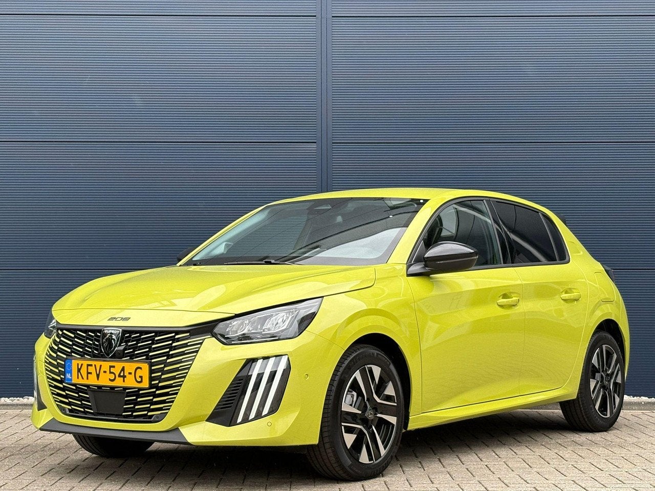 Peugeot 208 1.2 Hybrid 110 e-DCS6 Allure VOORRAAD VOORDEEL |, Automaat, Gebruikt, 1199 cc, Bedrijf