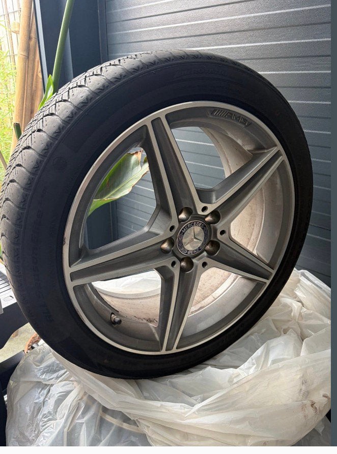 Orginele! Mercedes banden 18 inch - kunnen nog en ronde mee., Overig, 18 inch, Gebruikt, Banden en Velgen