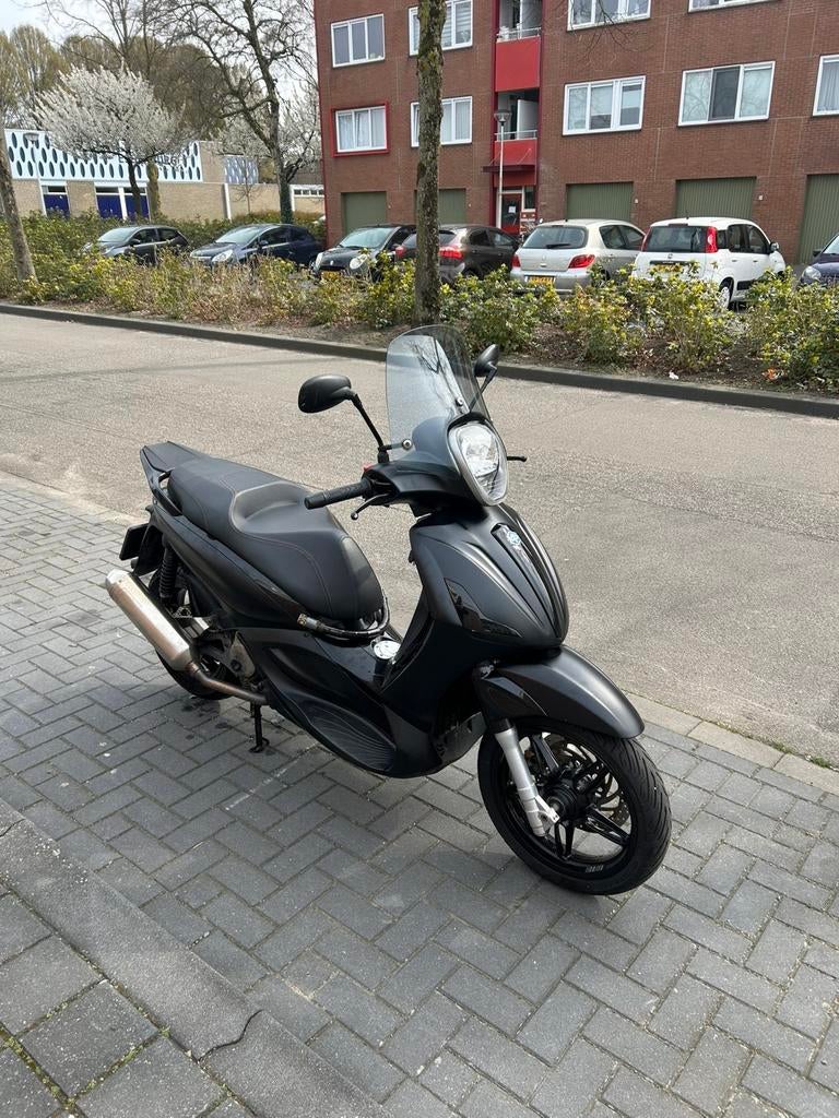 Piaggio beverly 350cc motorscooter malossi alarm, Fietsen en Brommers, Scooters | Piaggio, Zo goed als nieuw, Overige modellen