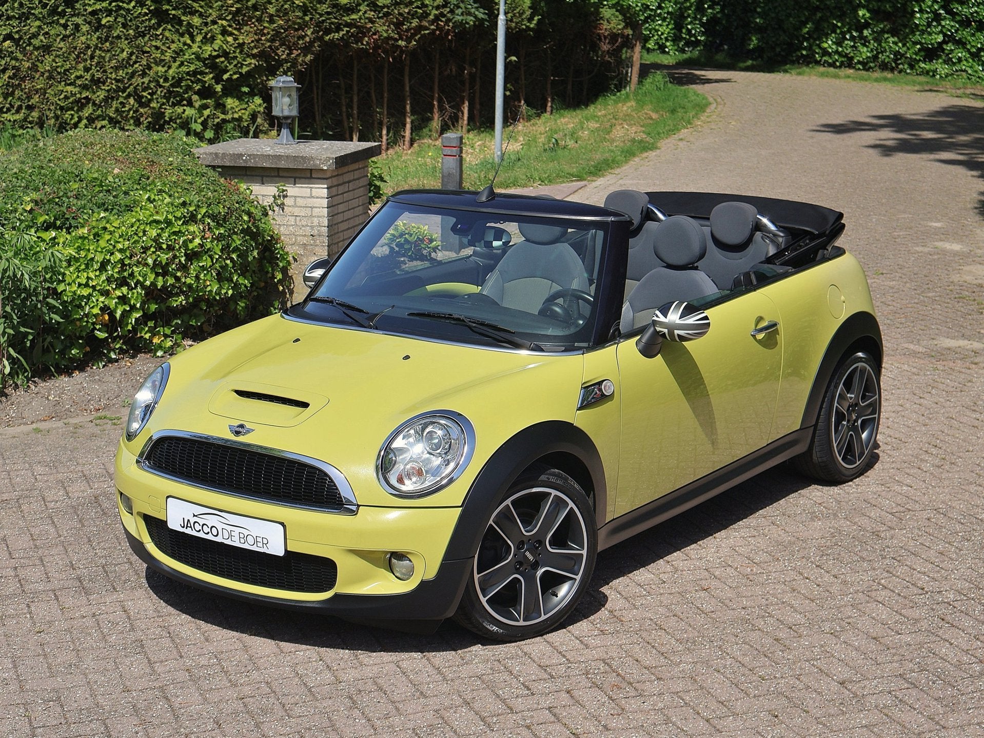 Mini Mini Cabrio 1.6 Cooper S 175pk Xenon/17"/Stoelverwarm, Auto's, Mini, Gebruikt, Zwart, 4 cilinders, Cabriolet