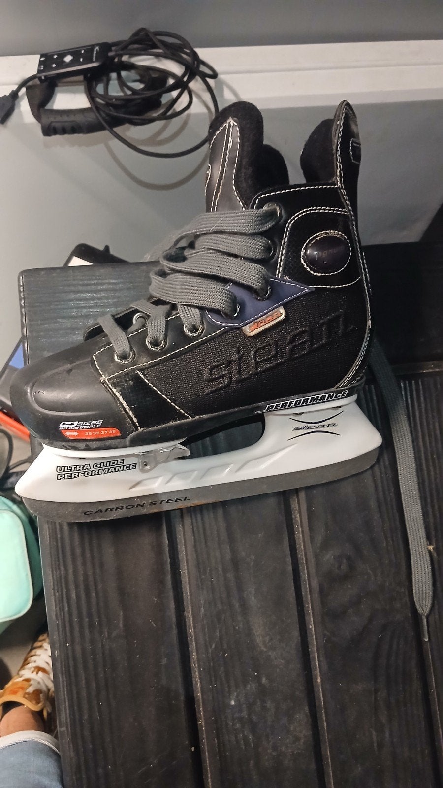 Stean Magnum ijshockeyschaatsen, maat 35-38, Sport en Fitness, IJshockey, Ophalen, Gebruikt, Schaatsen