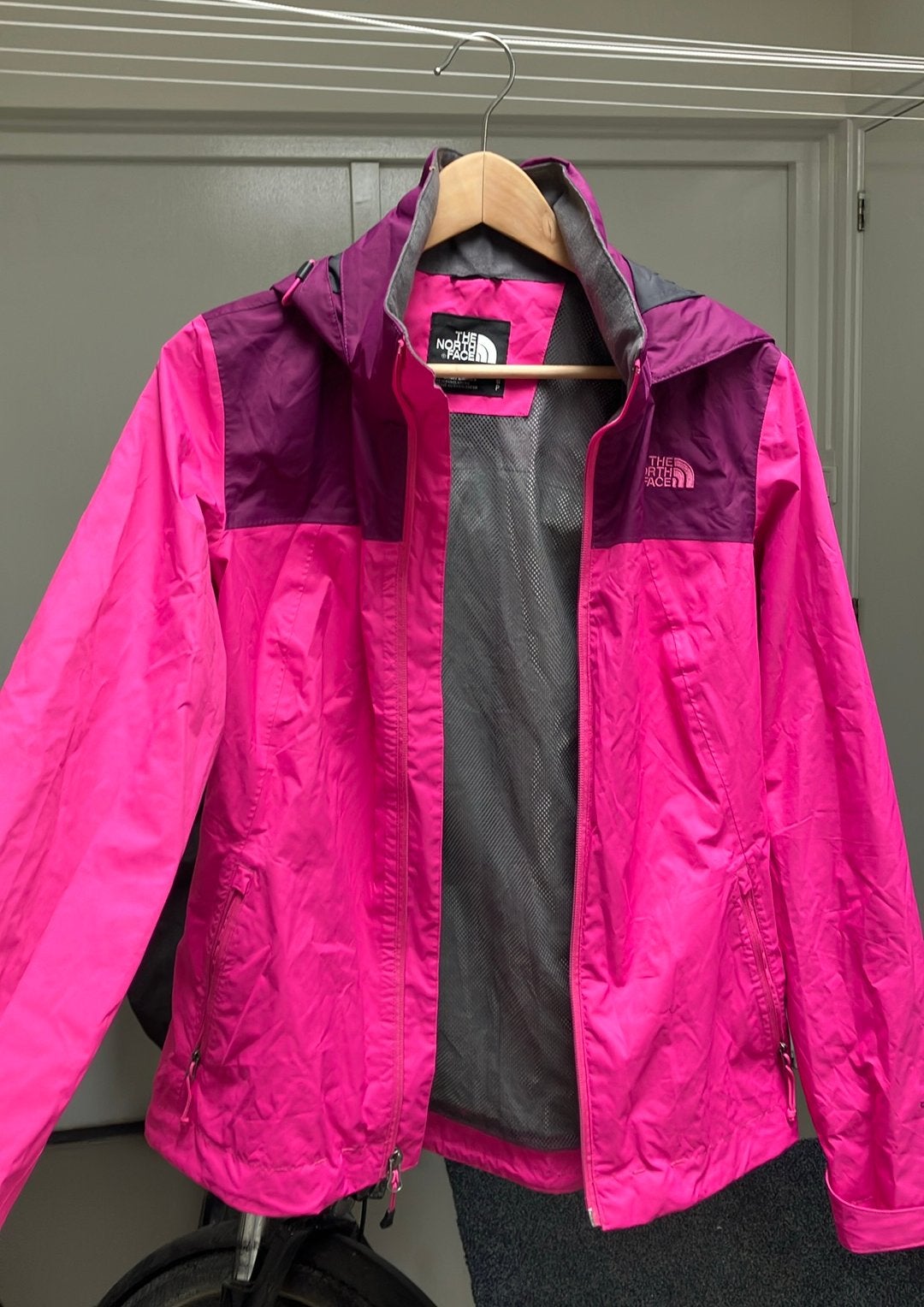 North face dames regenjas maat S roze, Kleding | Dames, Ophalen, Zo goed als nieuw