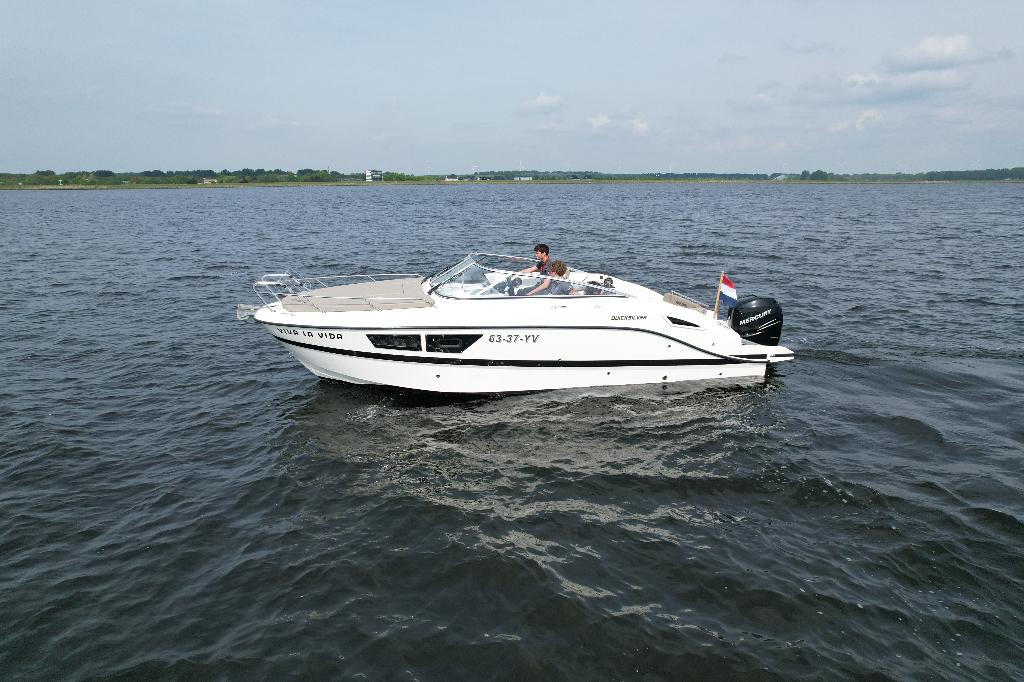 Quicksilver 805 Cabin (2017) met Mercury 225 PK !!, Watersport en Boten, Speedboten, Nieuw, Quicksilver, Benzine, 200 pk of meer