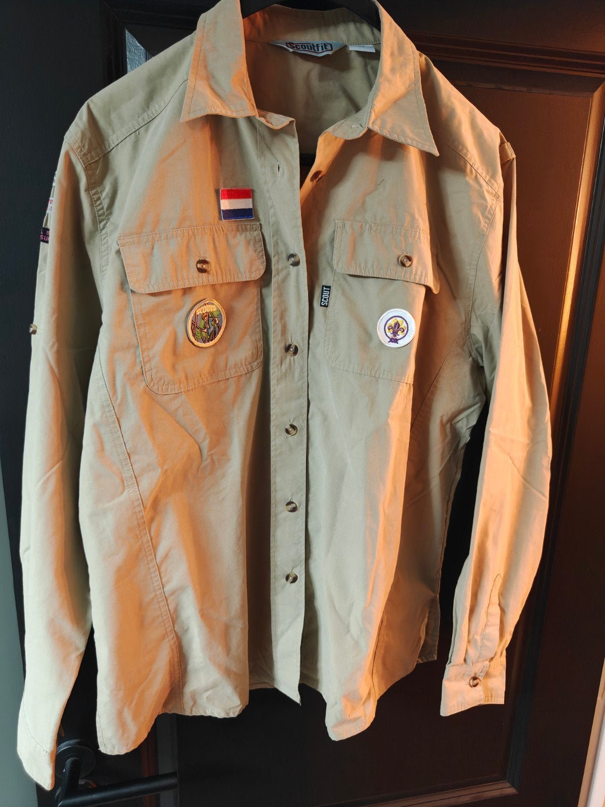 Scoutfit Scouting scouts blouse maat 46 met badges, Verzamelen, Ophalen of Verzenden, Gebruikt, Kleding