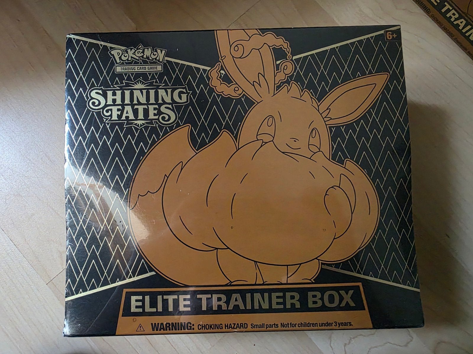 shining fates elite trainer box, Ophalen of Verzenden, Nieuw, Boosterbox