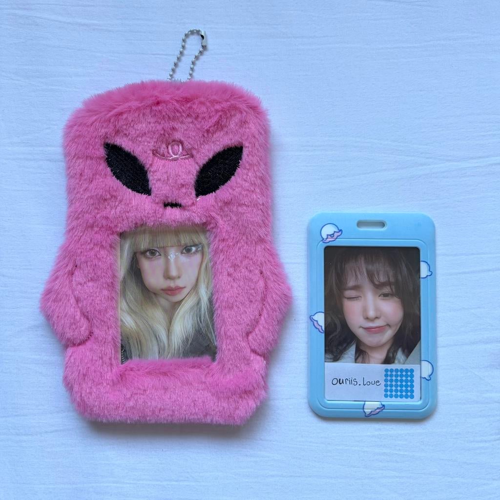 Alien Fluffy Photocard Holder, Verzamelen, Muziek, Artiesten en Beroemdheden, Verzenden, Zo goed als nieuw, Gebruiksvoorwerp