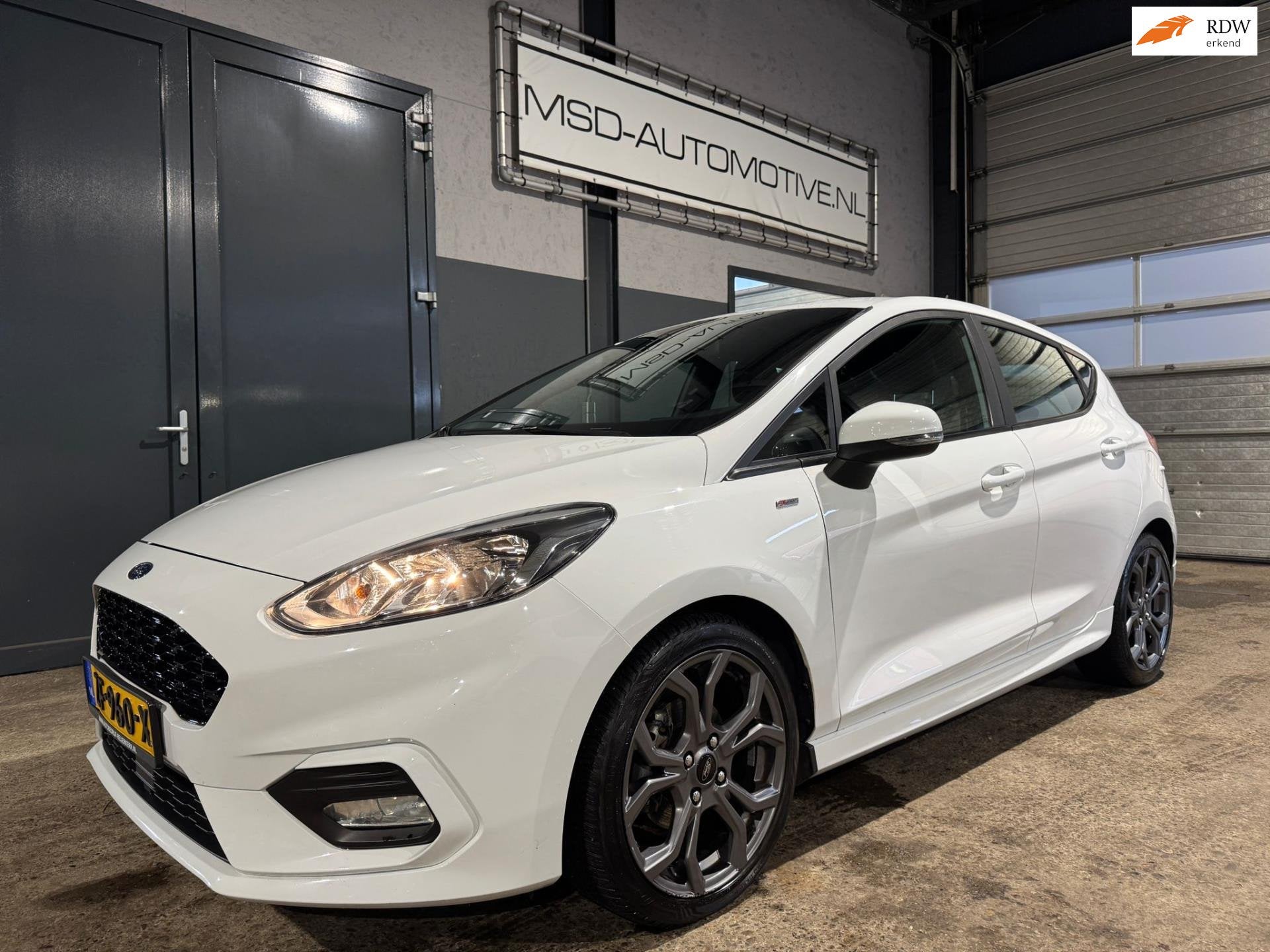 Ford Fiesta 1.0 EcoBoost ST-LINE Apple Carplay 2e Eigenaar N, Auto's, Ford, Gebruikt, Euro 6, 580 kg, 1064 kg