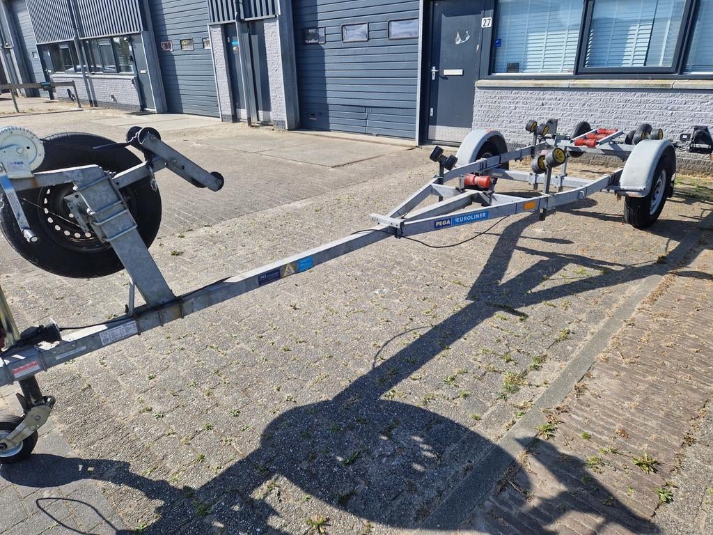 Pega SH 600 kanteltrailer met een 1350KG as!!!, Watersport en Boten, Boottrailers, Ophalen, Minder dan 1500 kg, Overige typen