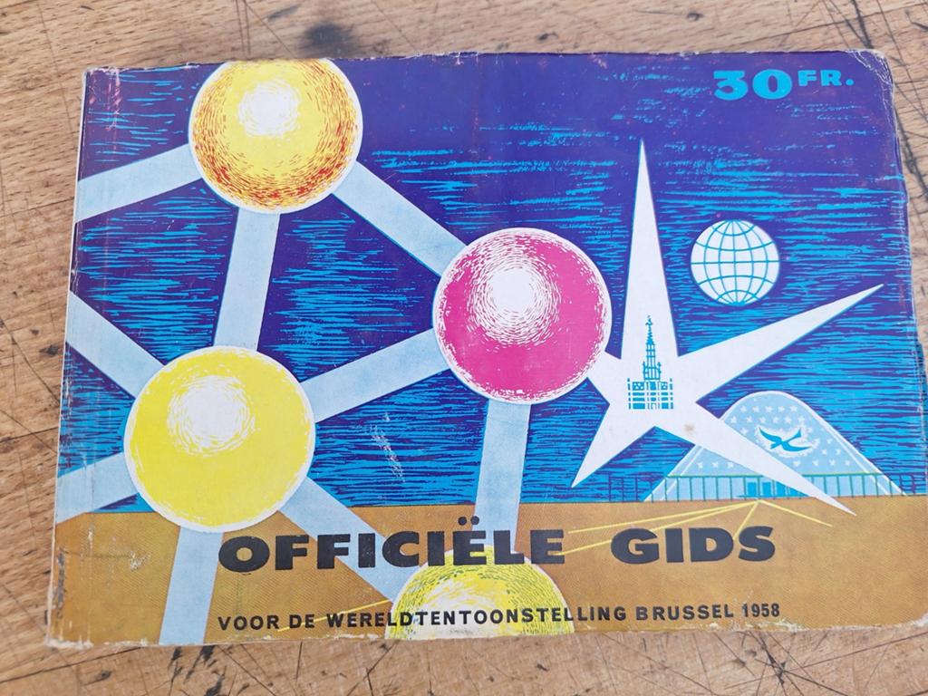 Officiële gids wereldtentoonstelling 1958, Brussel, Verzamelen, Ophalen of Verzenden, 1940 tot 1960, Knipsel(s)