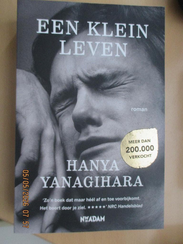 Hanya Yanagihara - Een klein leven, Boeken, Ophalen of Verzenden, Zo goed als nieuw