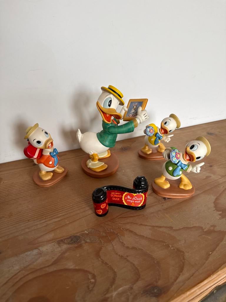 WDCC Disney Mr Duck Steps Out - Donald Duck & Neefjes, Verzamelen, Disney, Ophalen of Verzenden, Donald Duck, Zo goed als nieuw