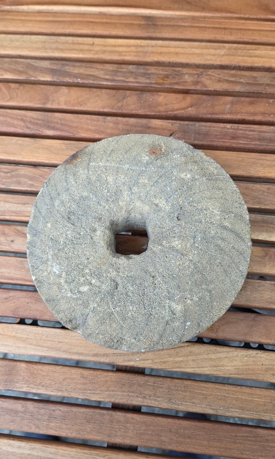 molensteen geel. 22cm X 5,5cm, Ophalen of Verzenden, Gietijzer